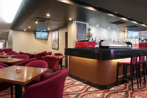 هتل لسنایا مسکو